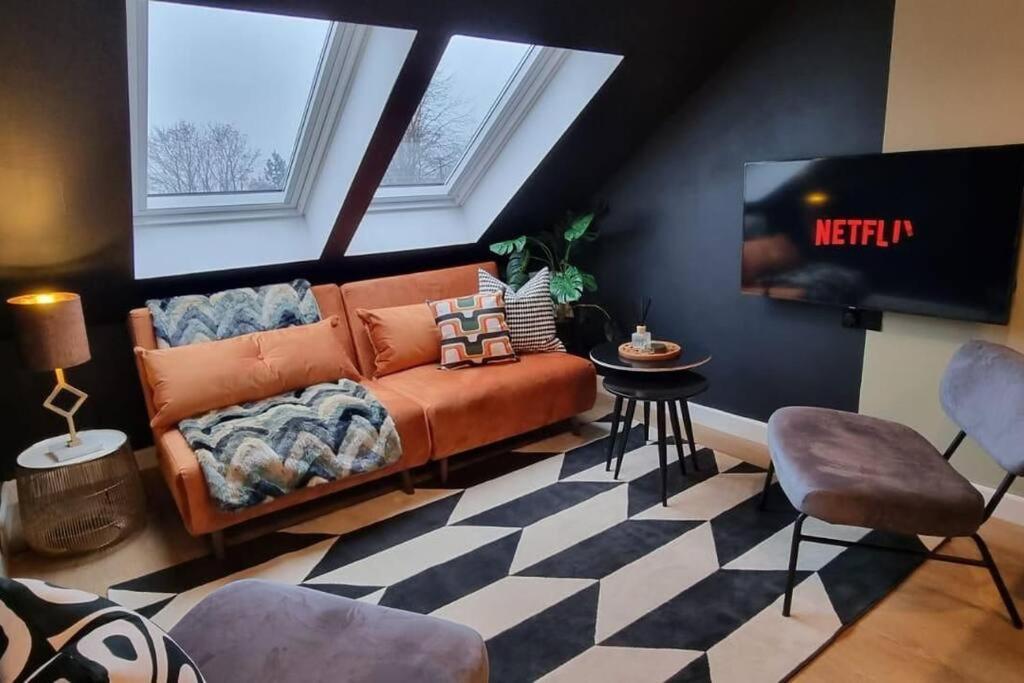 Super Stylish Apartment In Urmston Flat 3 Extérieur photo